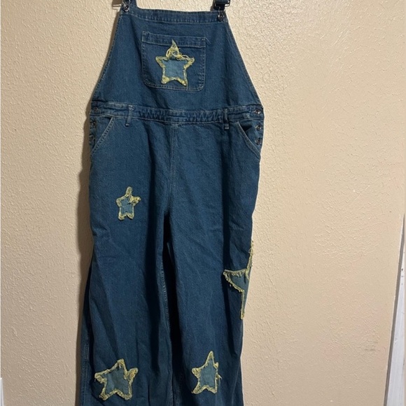 Hot Topic Star Patch Denim Overalls Size 3X Plus Size WIDE LEG - Picture 2 of 7